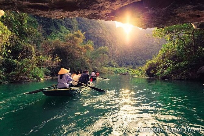 1 Day Luxury Tour in Bai Dinh, Trang An and Mua Cave From Hanoi - What lunch adds to the value