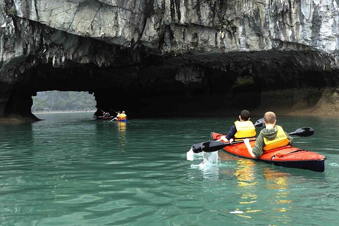 1 Day Tour to Halong Bay Cruise from 3 - 5 star Cruise & Transfer - Walking through Sung Sot Cave