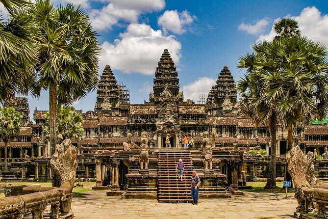 10-Day Vietnam Discovery from North to South | Best Packages - Day 3: Fansipan by cable car, then back toward Hanoi