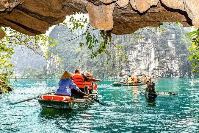 10-Day Vietnam Itinerary | Discover Vietnam’s top attractions - Ba Na Hills and the Golden Bridge