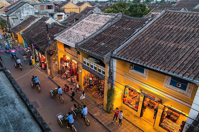 15-Day Private Tour - Vietnam Discovery & Phu Quoc Beach Escape - Saigon combines war history with French-era landmarks