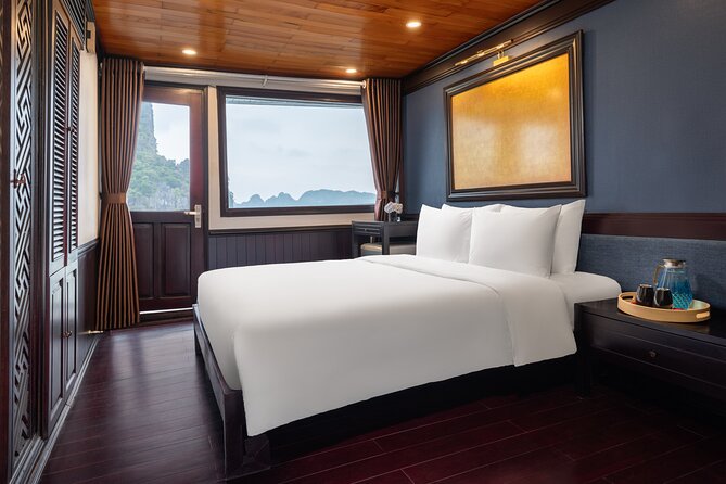 2-Day Boutique Cruise Discover Hidden Gems of Bai Tu Long Bay - Vung Vieng Fishing Village by rowing boat