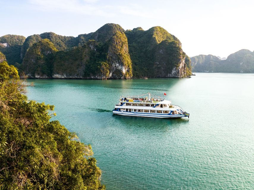 2-Day Ha Noi - Ninh Binh - Ha Long Bay Highlights Tour - Mua Cave and the nearly 500-step climb