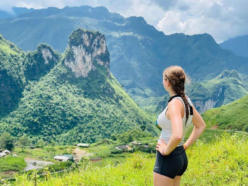 2-day Motorbike Ha Giang Loop Luxury Tour With Easy Rider - Bac Sum Pass and Quan Ba Twin Mountains