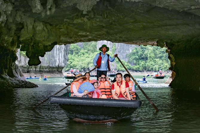 2-Day Oriental Sails Junk Cruise of Halong Bay - Sung Sot Cave and the climb on Titop Island