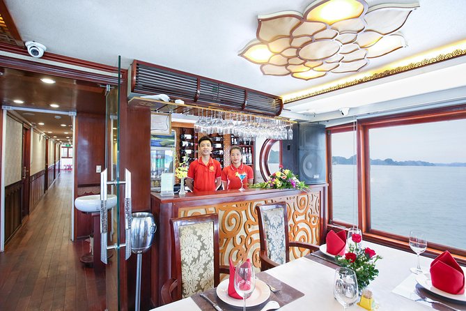 2-Day Oriental Sails Junk Cruise of Halong Bay - The cabin: comfortable, but check your expectations