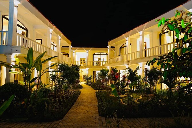2 Day Private Tour in Ninh Binh with Mini Resort or 4 Star Hotel - Dinner and the overnight stay