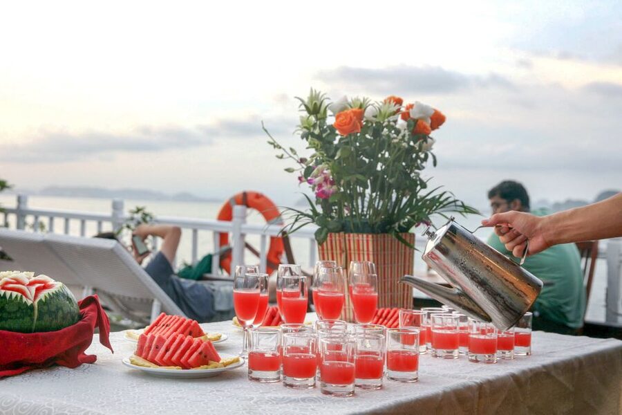 2-Day Royal Palace Ha Long Bay & Ti Top Island Cruise - The guides and crew make the difference
