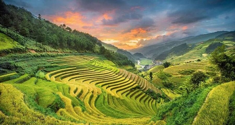 2-Day Sapa Tour - Overnight in Ta Van Village (All in One) - The overnight bus option and its tradeoffs
