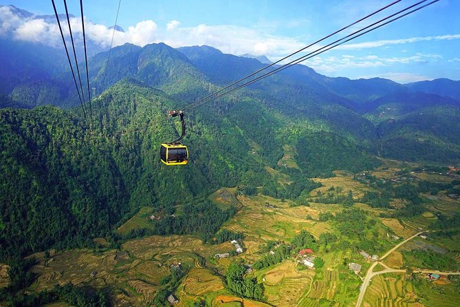 2-day Sapa Trekking & Fansipan Cable Car & Bus from Hanoi - The 6:30 a.m. Bus Ride from Hanoi