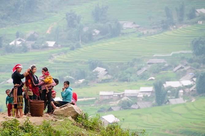 2-day Sapa Trekking & Fansipan Cable Car & Bus from Hanoi - Sapa Free Time and the Long Ride Home