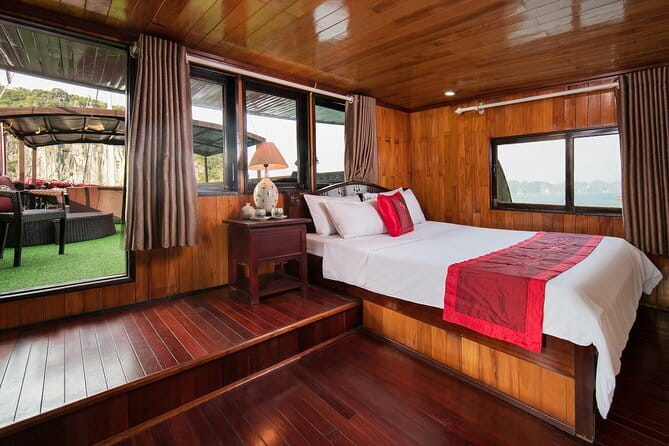 2 Days 1 Night Visit Lan Ha Bay - Classic 3 cabins cruise - Farewell lunch and the return to Cat Ba