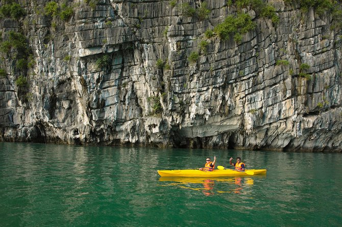 2 Days Halong Bay - Halong Sapphire Cruise - Food, drinks, and what to pack