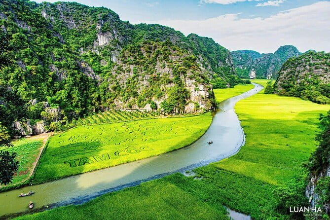 20 -Day Highlights of Vietnam, Cambodia & Thailand | Best 2026-27 - Ho Chi Minh City connects war history with the Mekong