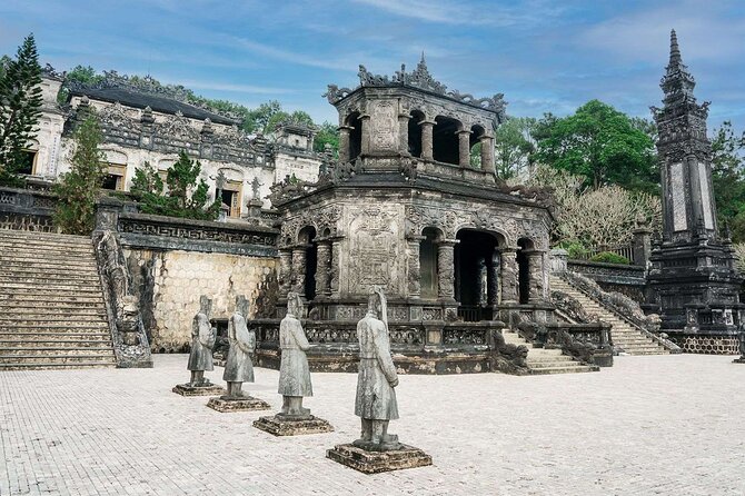20-Day Vietnam Itinerary | Discovery and Beach Relaxation - Sapa, Cat Cat, and a 12-kilometer mountain walk