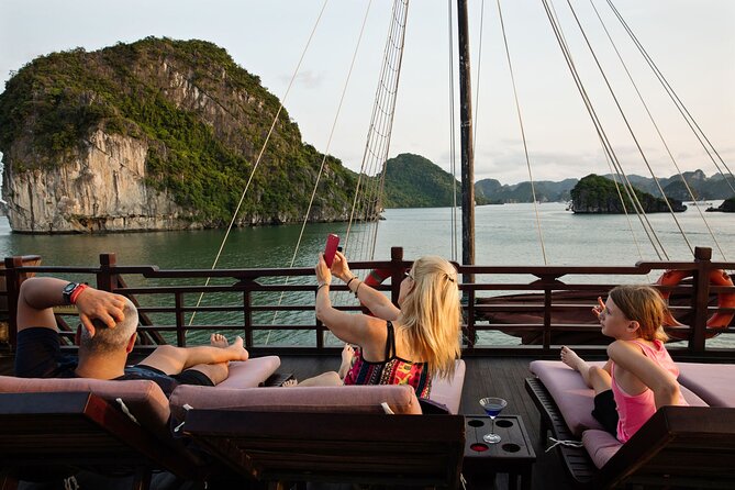 2D1N: Halong Bay 4-Star Cruise - Cave, Kayak, Swim, Meals - Guides can make the difference