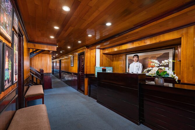 2D1N: Halong Bay 4-Star Cruise - Cave, Kayak, Swim, Meals - Who will get the most from this cruise
