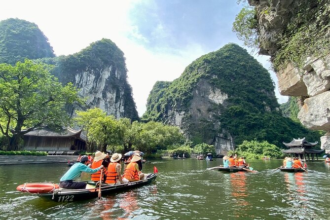 2Day-1Night: Hanoi-Ninh Binh-Ha Long Bay-Overnight in Tam Coc - Sung Sot Cave and Titop Island