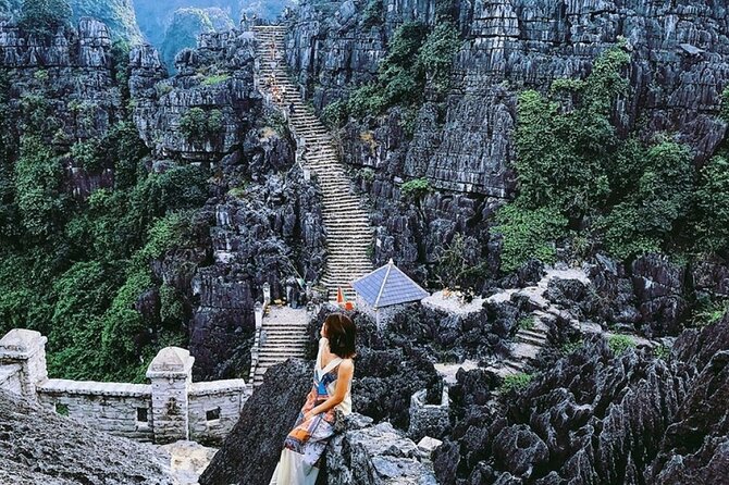 2Day-1Night: Hanoi-Ninh Binh-Ha Long Bay-Overnight in Tam Coc - Trang An or Tam Coc by traditional boat