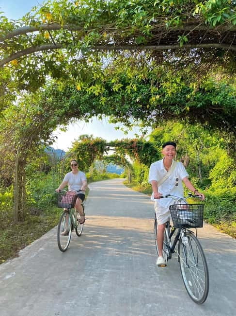 3-Day Discover the most stunning Cat Ba Island - Lan Ha Bay - The night kayak and Viet Hai Village
