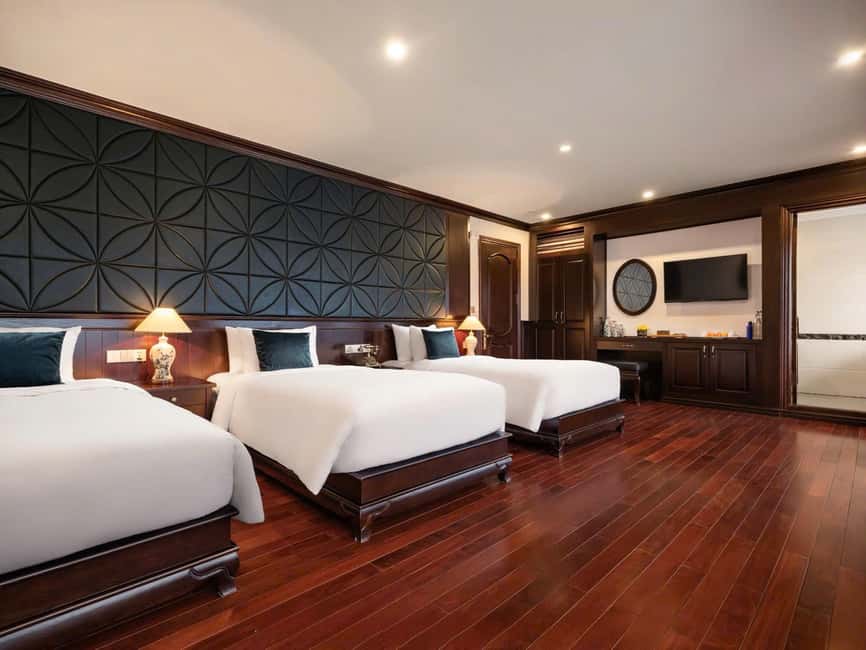 3-Day: Ha Long–Lan Ha Bay & Ninh Binh 5 Stars Cruise - Kayaking, swimming, and the first sunset