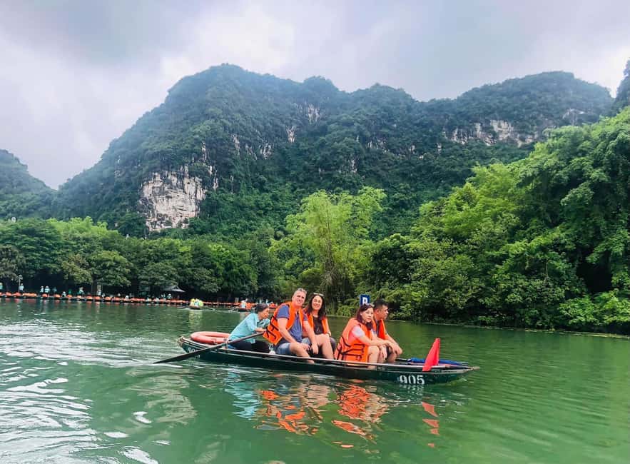 3-Day: Ha Long–Lan Ha Bay & Ninh Binh 5 Stars Cruise - The transfer to Ninh Binh and an easy evening