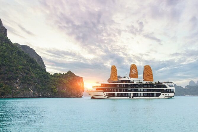 3-Day Ninh Binh trip Halong-LanHa Bay Cruise 5 Star with balcony - From Hanoi to Hoa Lu and Ninh Binh’s rivers