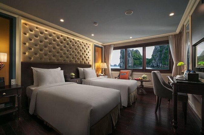 3 days - 2 nights in Bai Tu Long Bay at 5 stars cruise - private balcony cabins - Vung Vieng floating fishing village at 15:30
