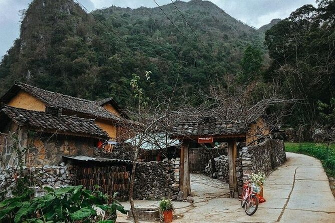 3 Days 3 Nights High Quality Small Group Ha Giang Loop Car Tour - Day three: returning through Ha Giang City