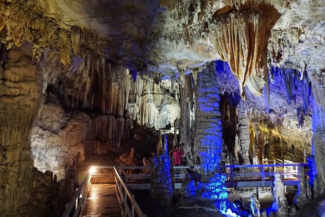3 Days and 2 Nights Ha Giang Loop Tour - Tham Ma Pass and the old Vu family home