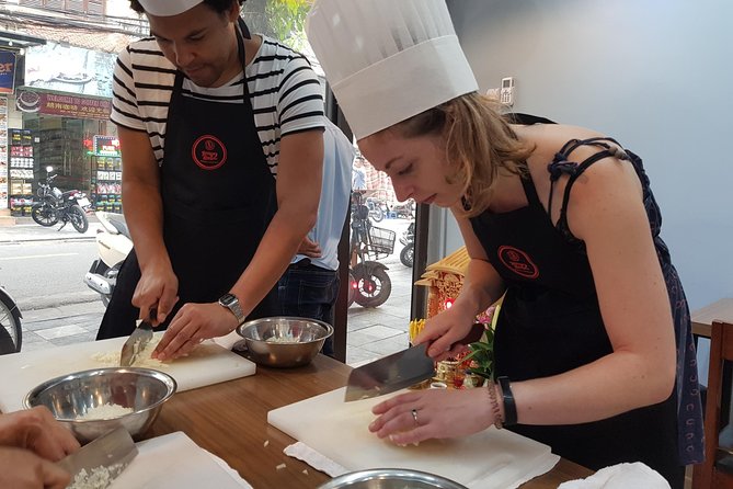 3 Dishes cooking + Egg Coffee bonus & Local Market Tour - Timing, meeting point, and practical planning