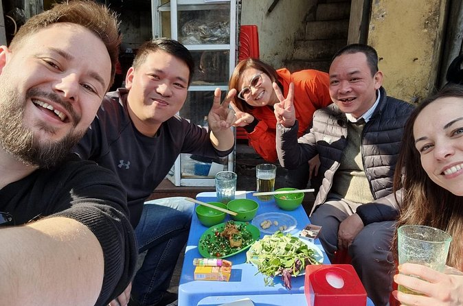 3-Hour Shared Food Tasting Experience in Hanoi Old Quarter - Starting at Hang Da Market in Hanoi’s Old Quarter