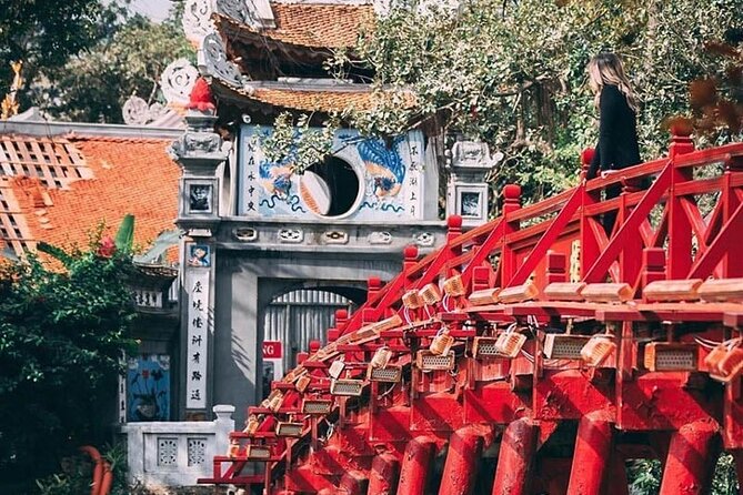 3 Hours Hanoi City Walking Tour with Optional Train Street - Dong Xuan Market, Hanoi’s Shopping Stop