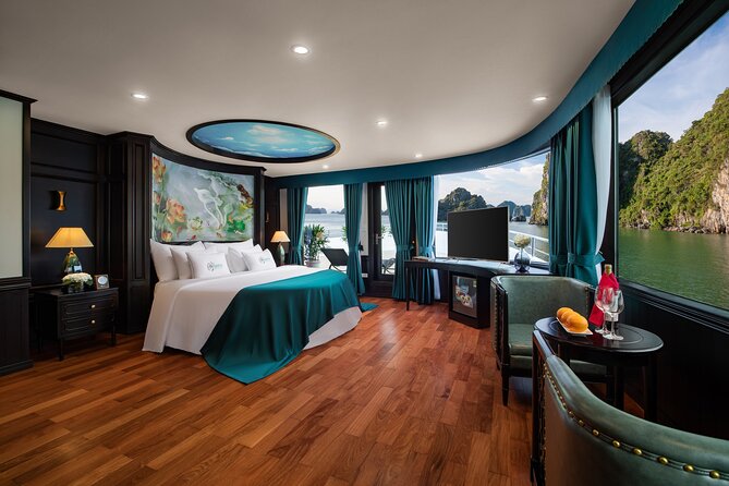 3D2N Luxury HaLong Bay with Aspira Cruise: kayak, Cat Ba island - Food, service, and the luxury claim