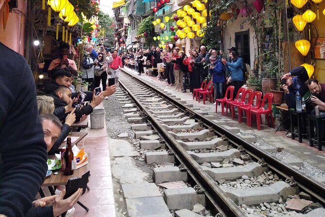 4 Hours Private City Tour with Highligh Train Street - Key points to know before booking