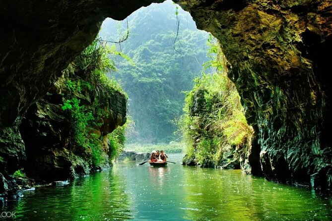 5-Day North Vietnam: Sa Pa - Ninh Binh - Halong Cruise from Hanoi - Halong Bay on a four-star boat