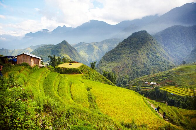 5-Day North Vietnam: Sa Pa - Ninh Binh - Halong Cruise from Hanoi - The overnight transfer and Ninh Binh’s limestone country