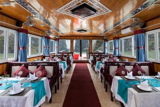 6 Hour Cruise in Hanoi - Boarding the shared cruise at noon