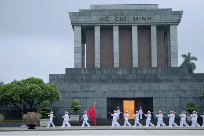 7 Day Tour Package To Hanoi Ninh Binh Halong Sapa And Fansipan - One night on Halong Bay brings the trip’s best pause