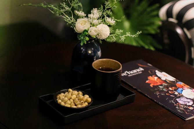 75 Mins Body Massage (Aroma/Vietnamese/Deep/Hot Stone) - The foot ritual sets the pace