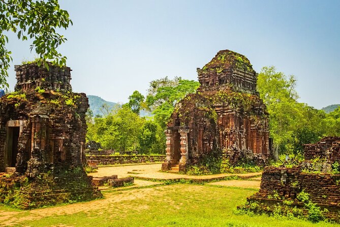 9 Days Beauty of Vietnam - Super save - Day 7: The domestic flight to Ho Chi Minh City