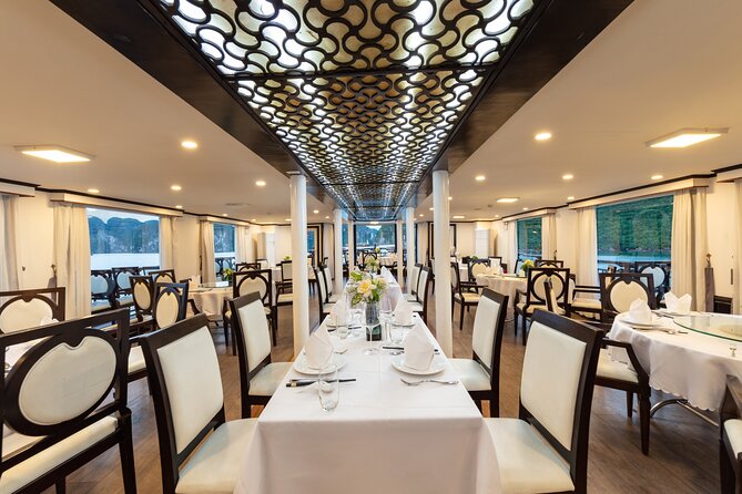 Amanda Cruise - Luxury Unique Halong Bay Cruise (2D1N Tour) - Leaving Hanoi between 8:00 and 8:30