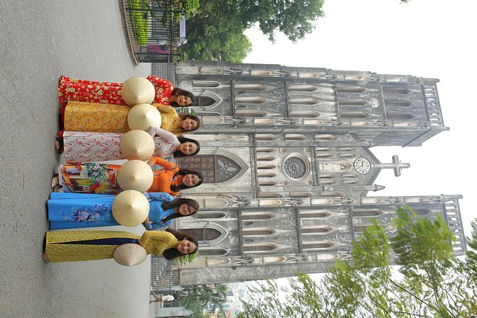 Ao Dai Rental in Hanoi - How much value do you get for $10.26?