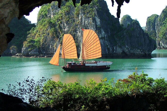 Authentic of Vietnam & Cambodia Tour - full package - The Cu Chi Tunnels and the hard side of the past