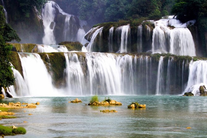 Ba Be Lake & Ban Gioc Waterfall Adventure Tour 3 Days - Day 3: Ba Be Lake by boat and through Puong Cave