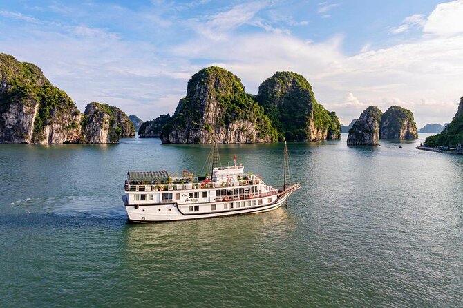 Bai Tu Long & Ha Long Bay 3-Day 2-Night Cruise from Hanoi - Key points to know before booking