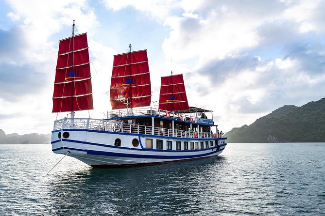 Bai Tu Long Luxury Day Cruise - Fishing Village, Kayak - A smooth start from Hanoi to Ha Long