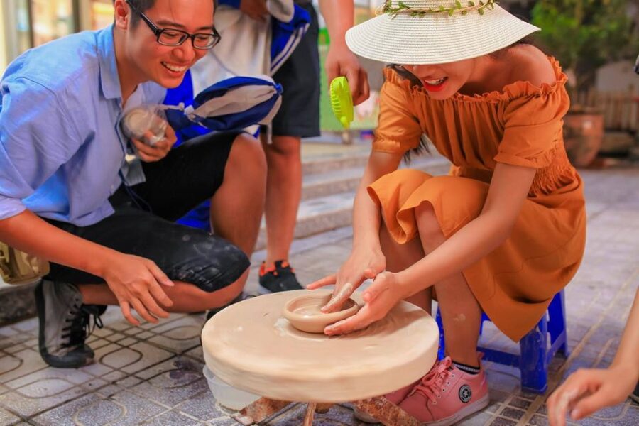 Bat Trang Pottery ancient village by Motorbike - Key points to know before you book