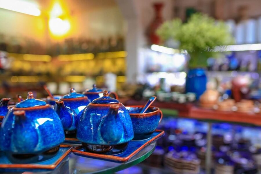 Bat Trang Pottery ancient village by Motorbike - Who will enjoy this Bat Trang tour