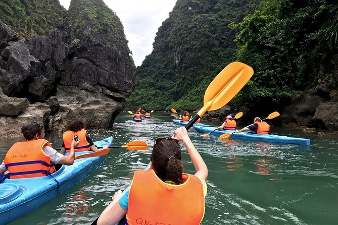 BEST Halong Bay Cruise 2 days 1 night - 5 stars - Sung Sot Cave, Halong Bay’s big showpiece